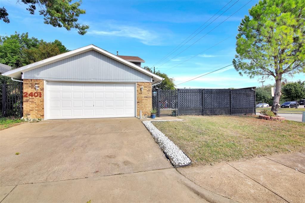 2401 Mira Dr, Garland, TX 75044