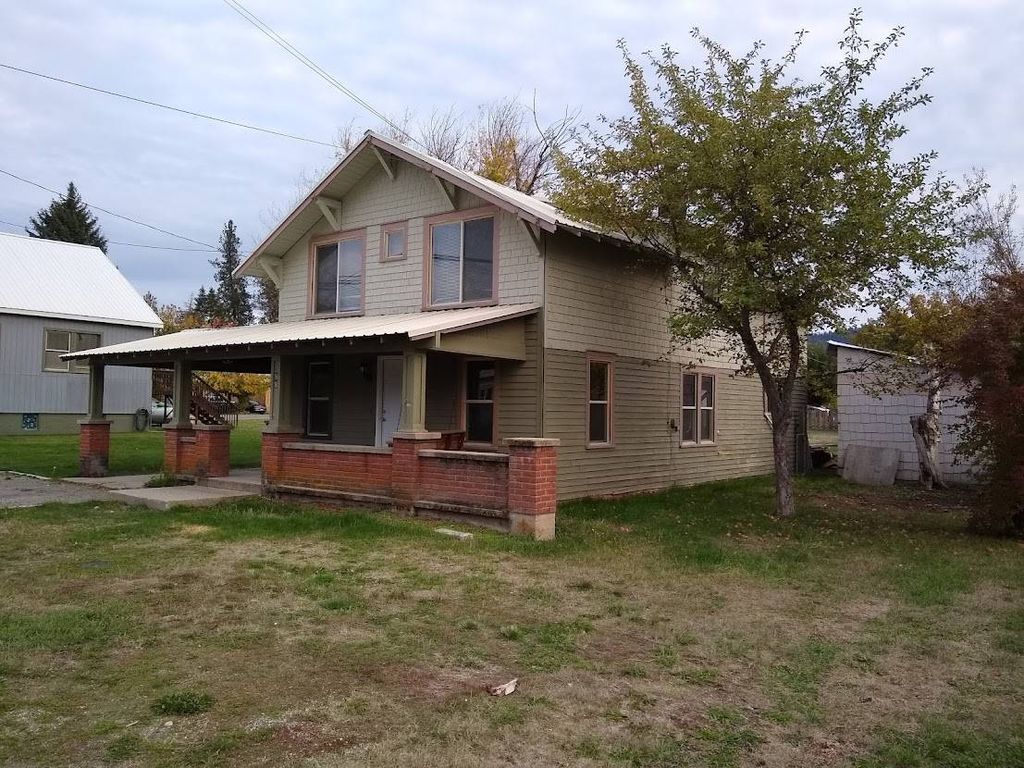 88 E Jackson Ave, Priest River, ID 83856