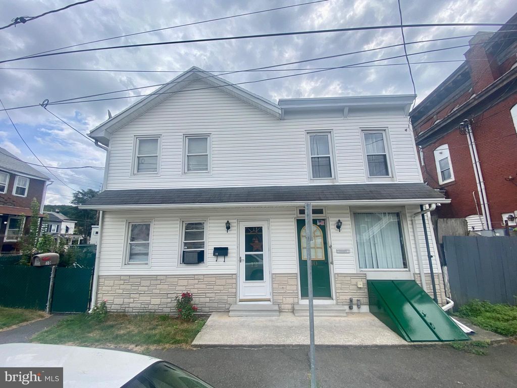 10 E Carroll St, Saint Clair, PA 17970 Trulia