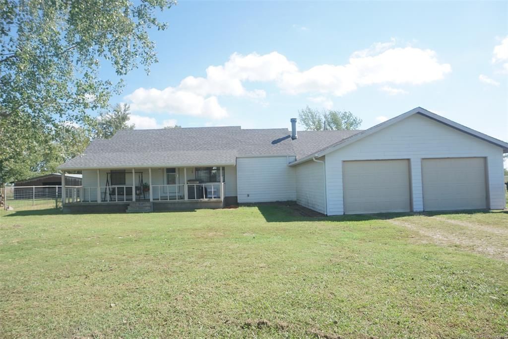 16060 N 310th Rd, Morris, OK 3 Bed, 2 Bath SingleFamily Home 24