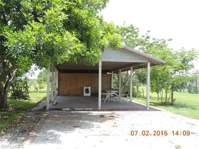 195 G Rd, Labelle, FL 33935