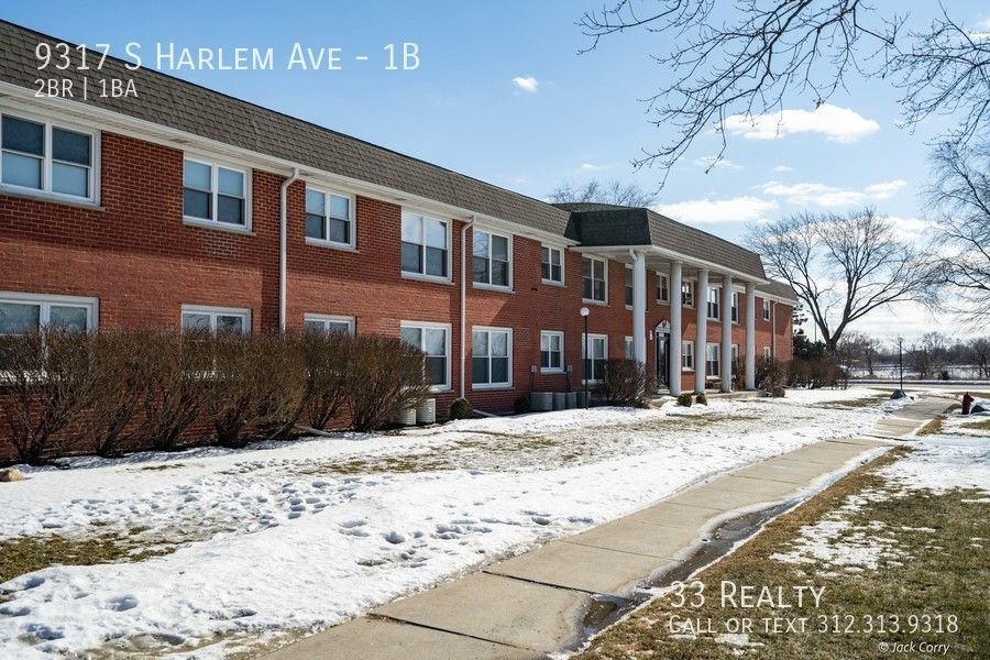 9317 Harlem Ave #1B, Oak Lawn, IL 60453