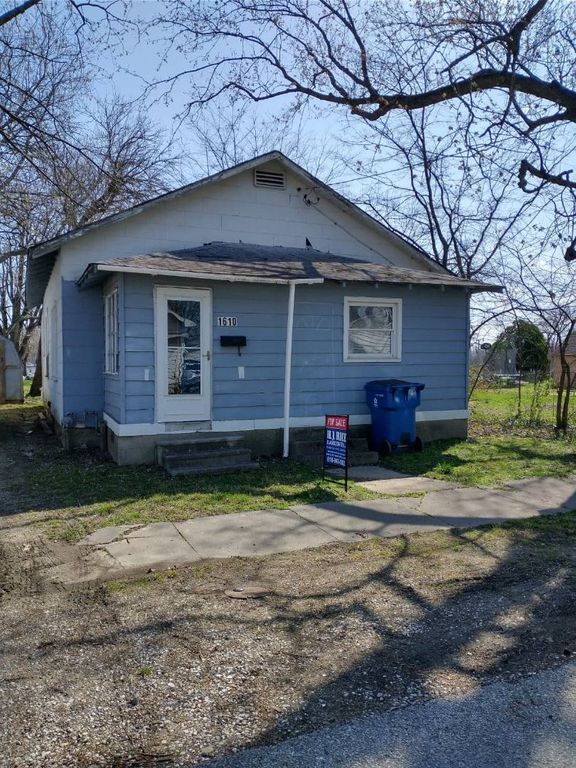 1610 9th St, Lawrenceville, IL 62439 MLS 10980491 Trulia