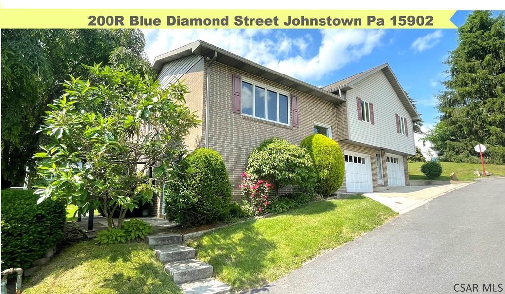200R Blue Diamond St, Johnstown, PA 15902