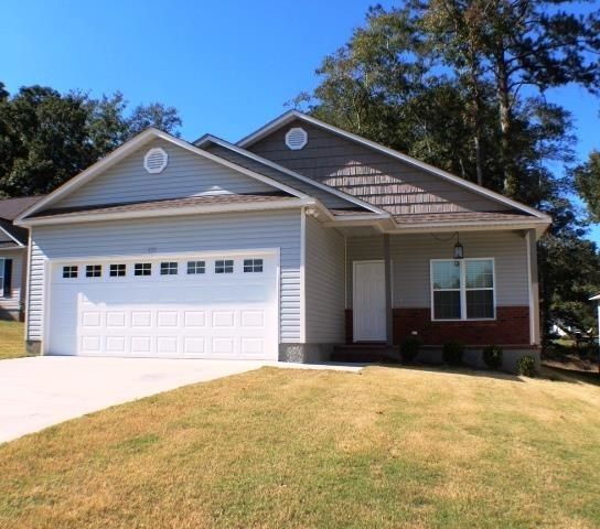 137 Pinehurst Ct, Dublin, GA 31021