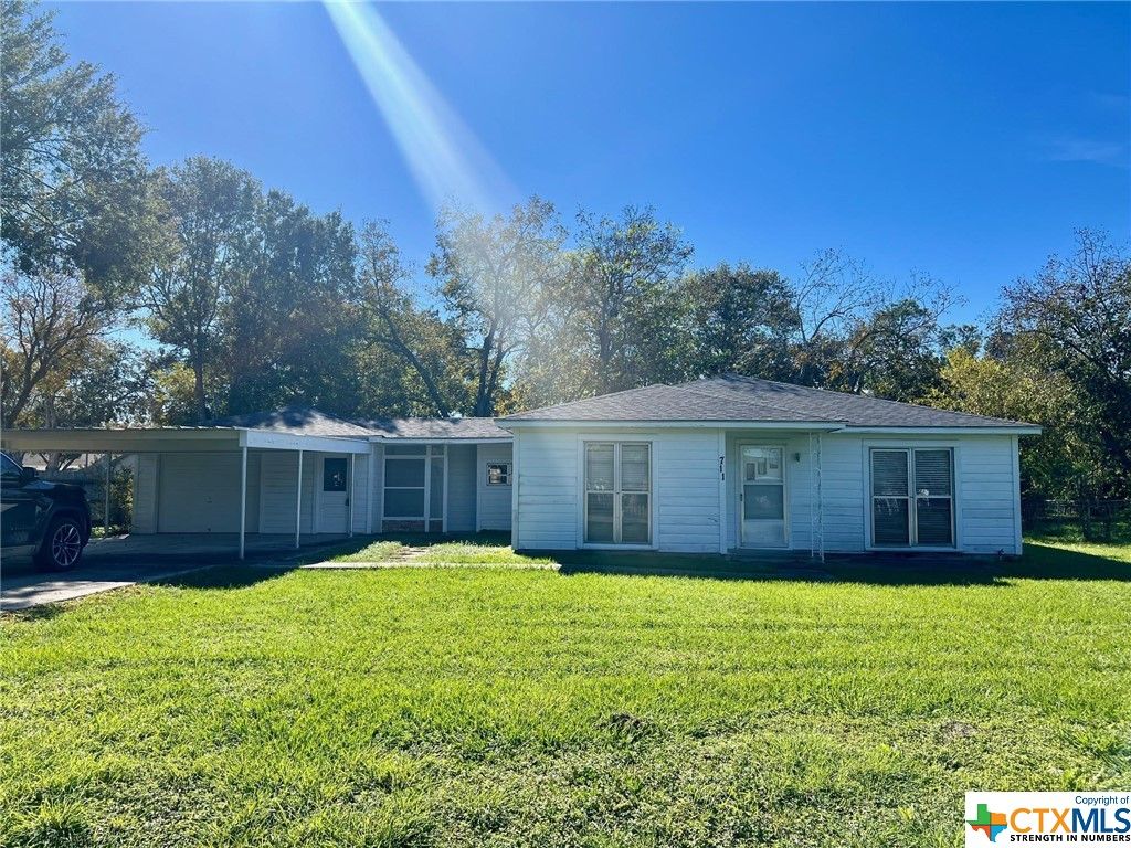 711 S Wells St, Edna, TX 77957 MLS 528517 Trulia