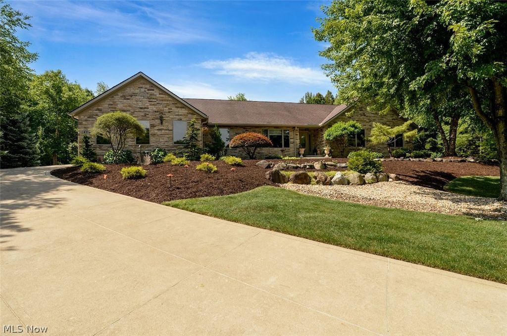 843 Crystalbrooke Dr, Hinckley, OH 44233 Trulia