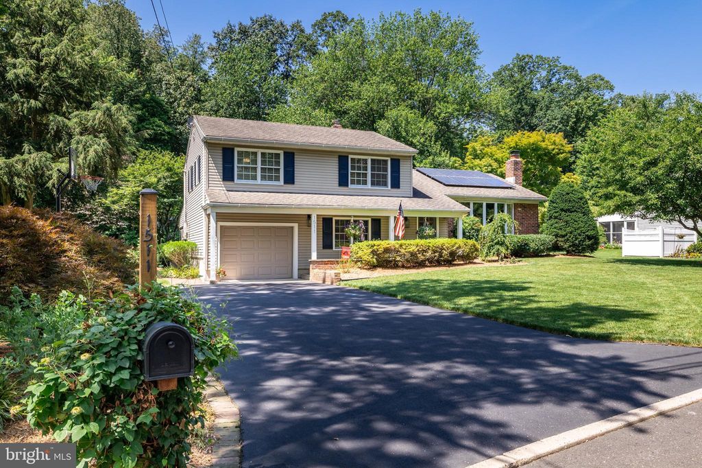 1511 Columbia Ave, Riverton, NJ 08077