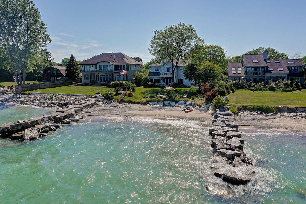 9461 Lakeshore Dr, Pleasant Prairie, WI 53158 Trulia