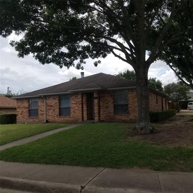 520 Crane Cir, Desoto, TX 75115