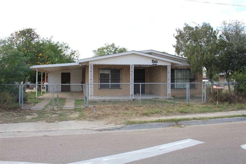 620 Hendricks Ave, Laredo, TX 78040