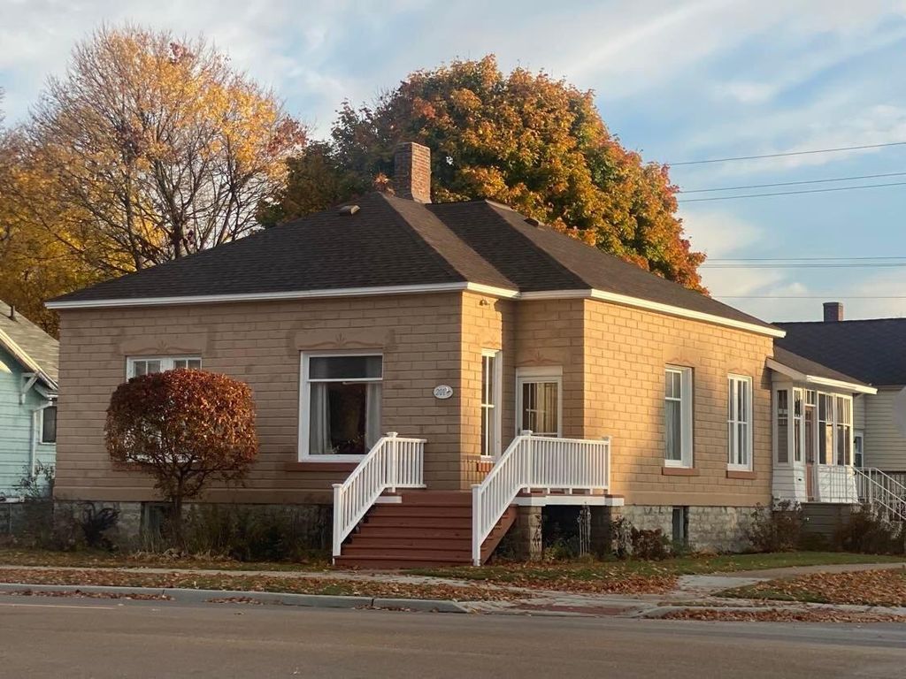 201 W Miller St, Alpena, MI 49707 Trulia