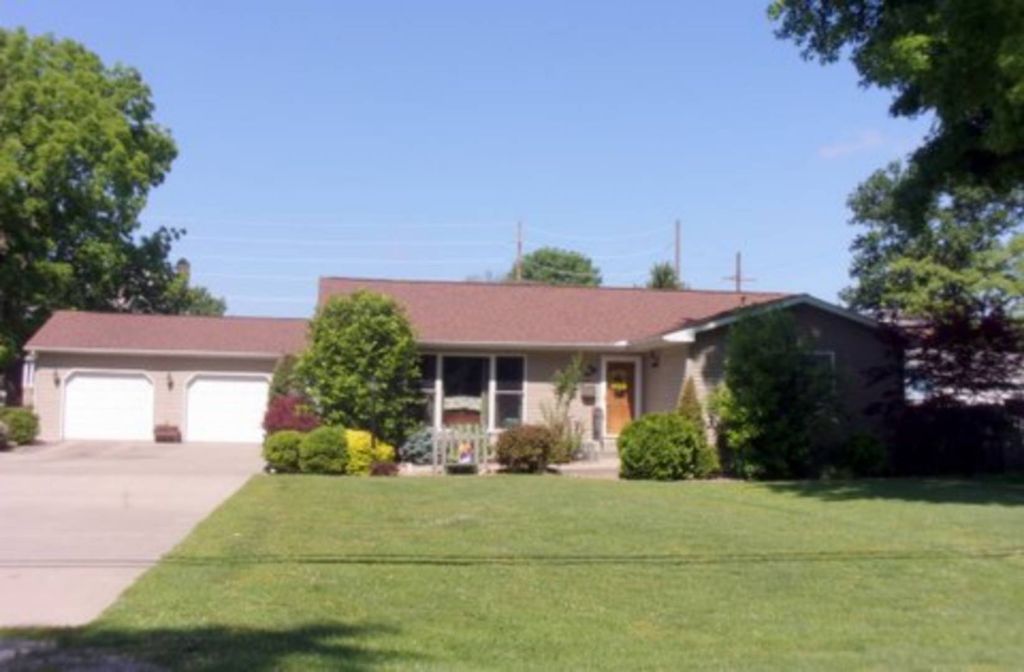 302 N East St, Carlinville, IL 62626 Trulia