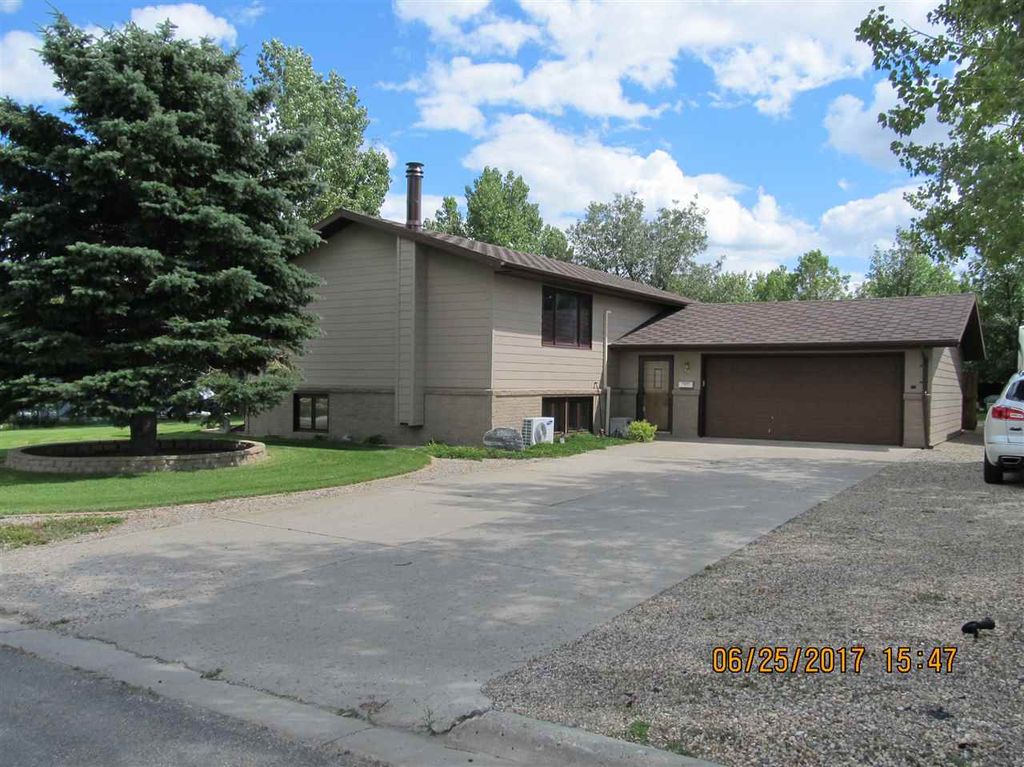 407 5th St NW, Mohall, ND 58761 Trulia