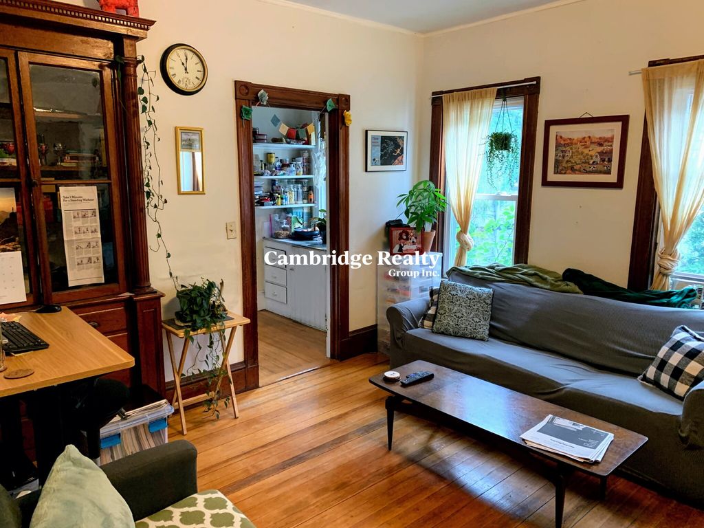 306 Summer St, Somerville, MA 02144
