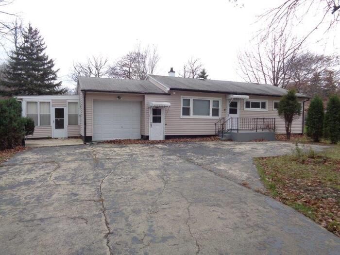 1120 Adams Ave, Winthrop Harbor, IL 60096 Trulia