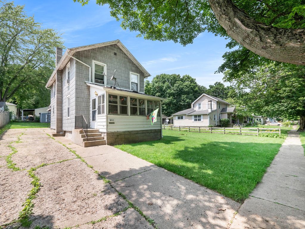 901 Hall St, Albion, MI 49224