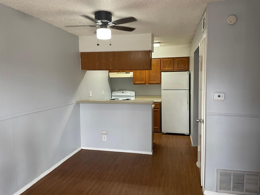 1706 Patton Ln #211, Austin, TX 78723