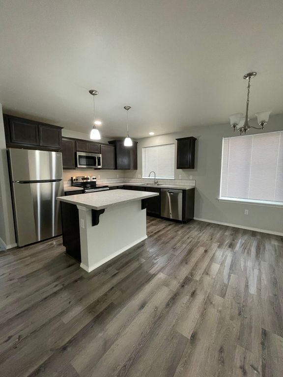 216 W A St, Granger, WA 98932 Trulia