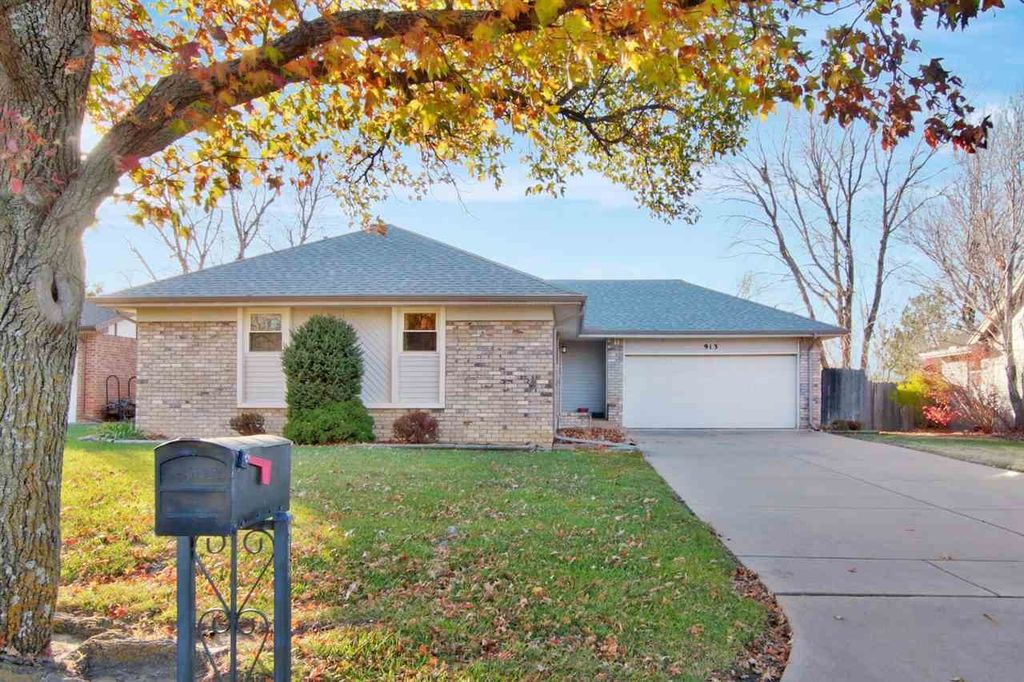 913 S Cypress St, Wichita, KS 4 Bed, 3 Bath SingleFamily Home 72