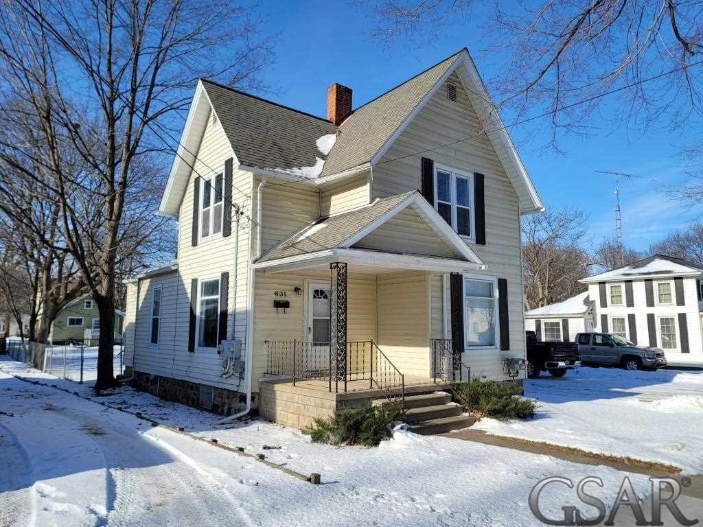 631 N Saginaw St, Owosso, MI 48867