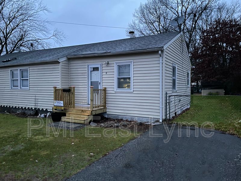 5 Midway Oval, Groton, CT 06340 See Estimated Value