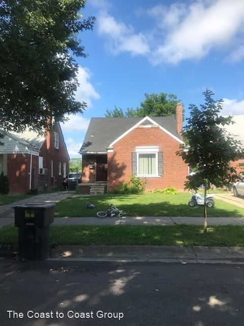 12075 Faust Rd, Detroit, MI 48228