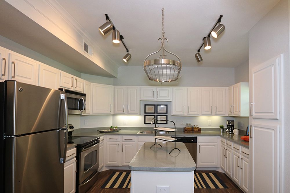 1601 W Arbrook Blvd, Arlington, TX 76015