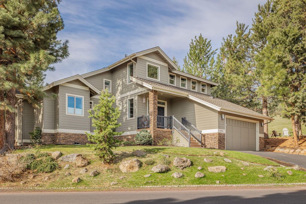 3274 NW Fairway Heights Dr, Bend, OR 97703