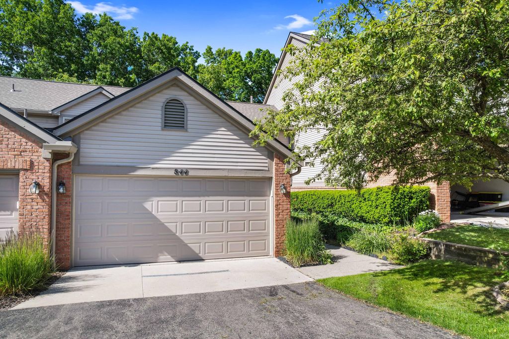 844 Woodridge Hills Dr 99, Brighton, MI 48116 Trulia