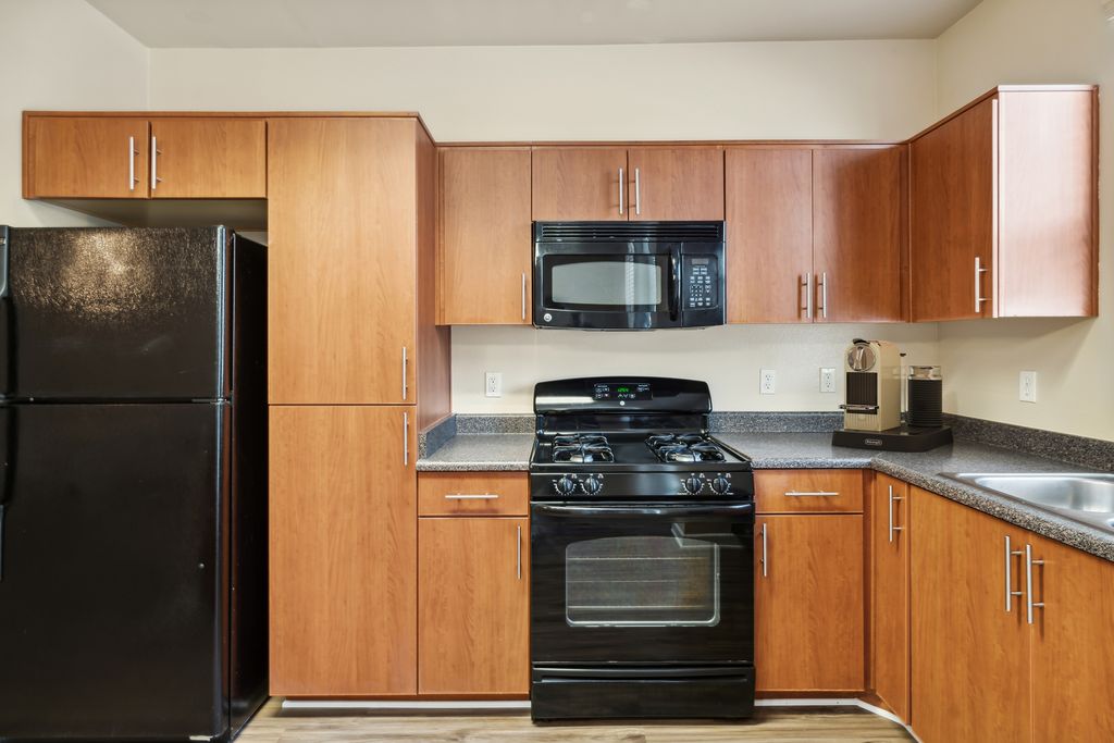 6301 De Soto Ave #2519530, Woodland Hills, CA 91367