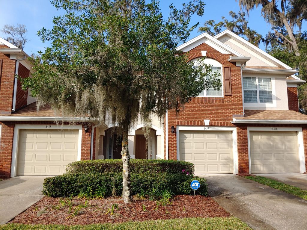 8439 Twisted Vine Ct, Jacksonville, FL 32216