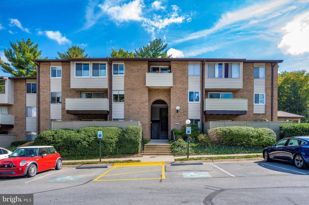 19435 Brassie Pl #203, Montgomery Village, MD 20886