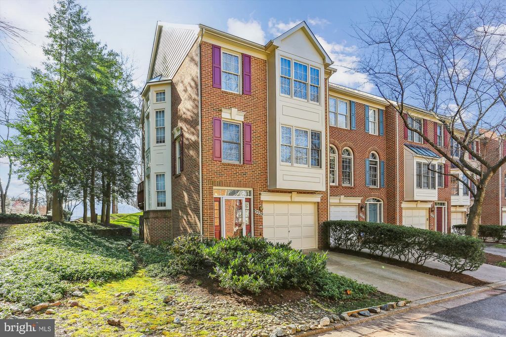 5529 Whitley Park Ter #88, Bethesda, MD 20814