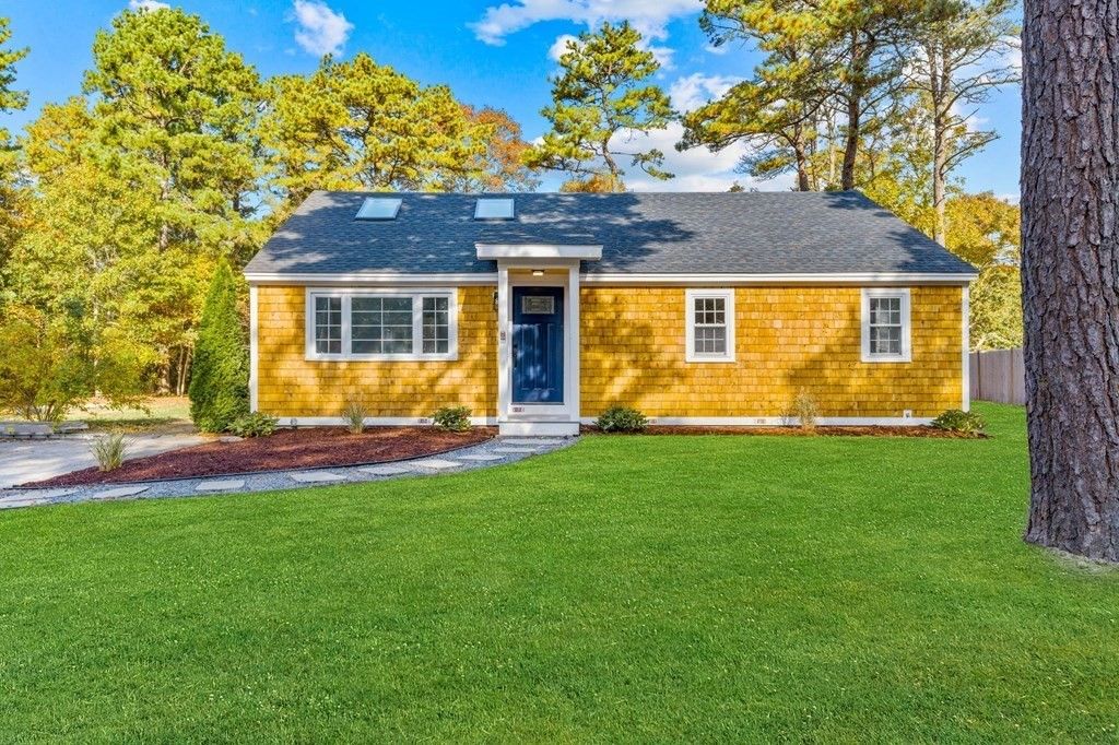 63 Gia Ln, Mashpee, MA 02649 See Est. Value, Schools & More