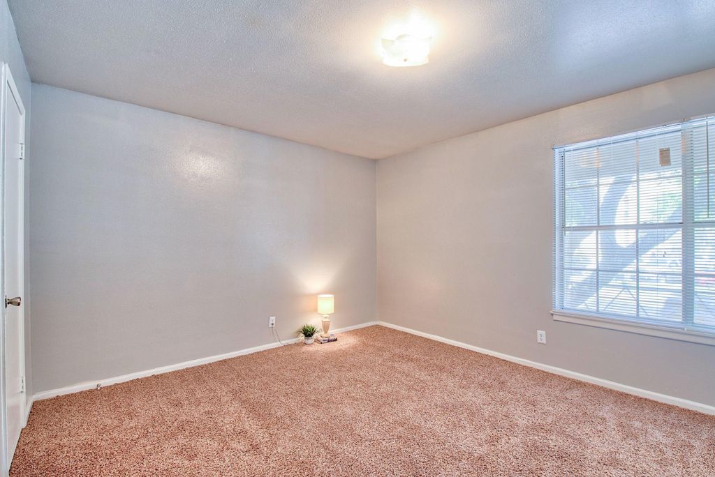 Colony House Apartments in San Antonio, TX 78209 12 Bed