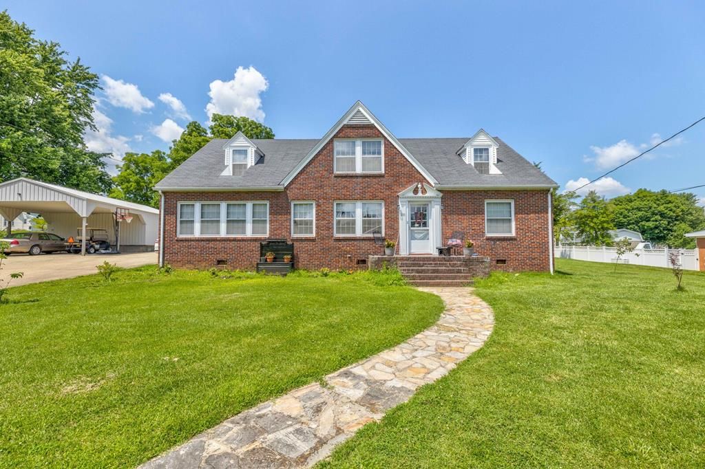 210 E 7th St, Livermore, KY 42352 Trulia