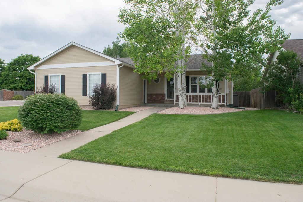 243 53rd Avenue Ct, Greeley, CO 80634