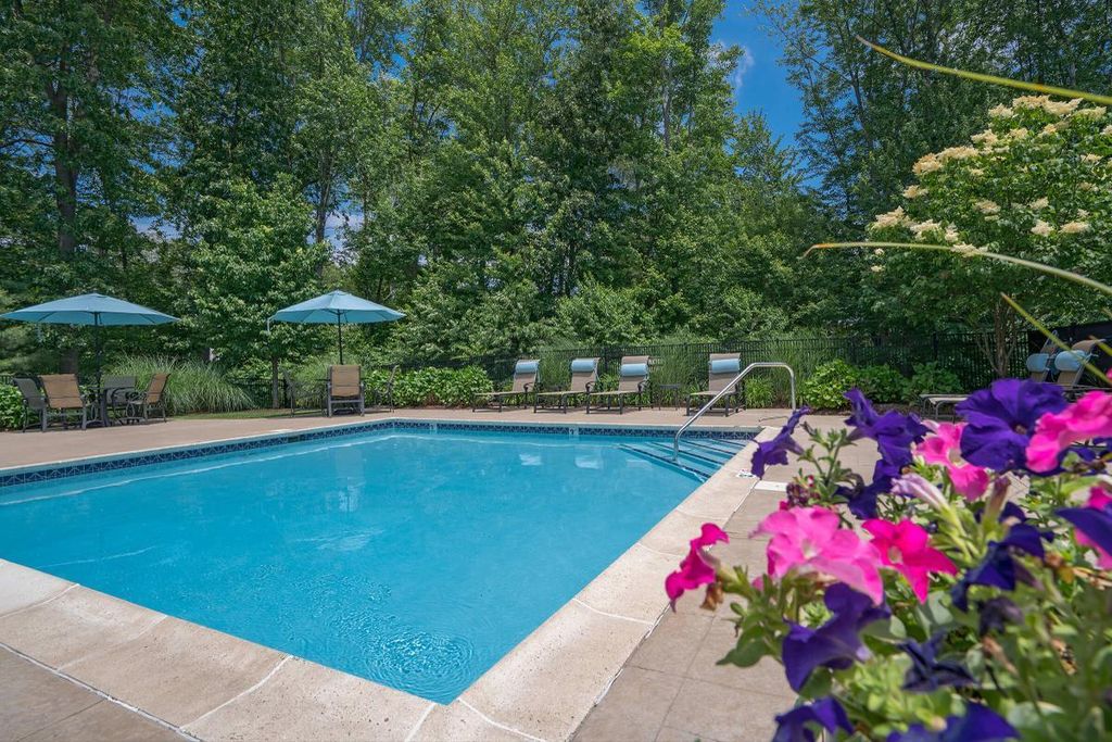 1500 Horizon Way, Manchester, CT 06042