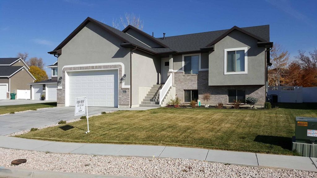5448 S 3150 W, Roy, UT 84067