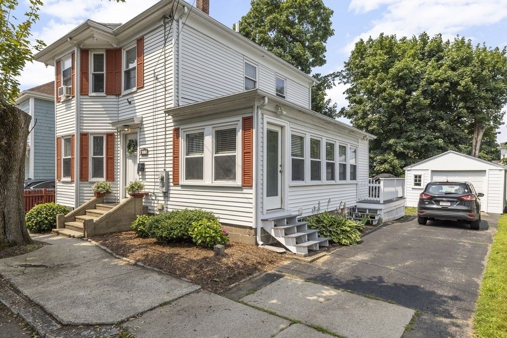 16 Swan St, Beverly, MA 01915