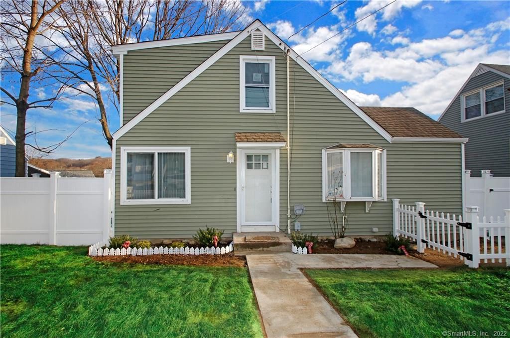 316 Edgewood Ave, Waterbury, CT 06706