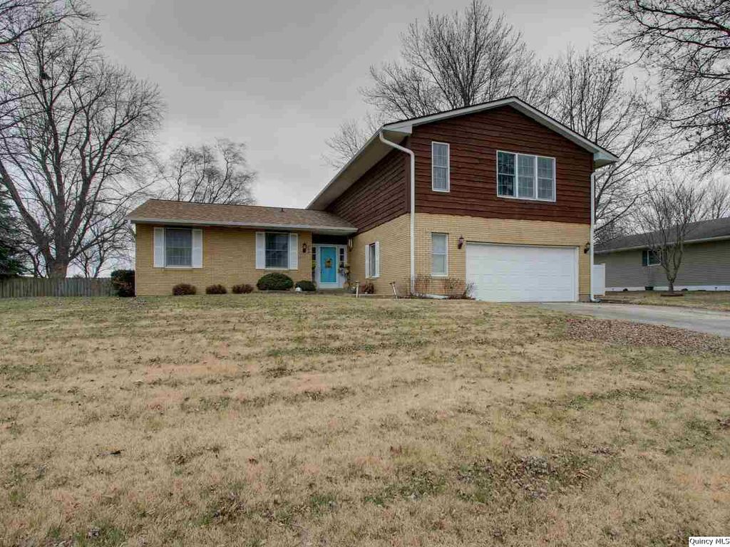 208 Birch St, Ursa, IL 62376