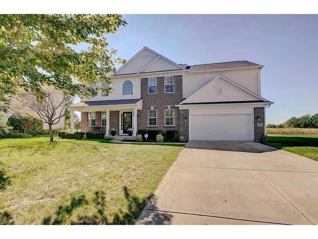 14294 Autumn Woods Dr, Carmel, IN 5 Bed, 3 Bath Single