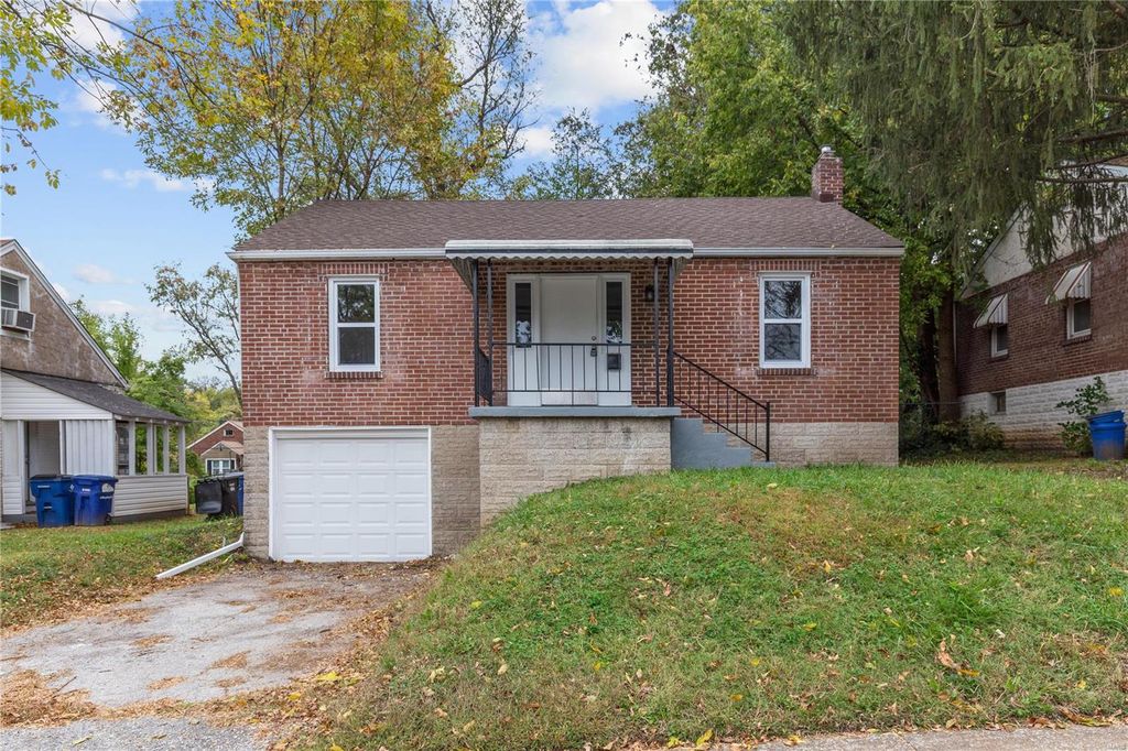 9535 Edmund Ave, Saint Louis, MO 63114