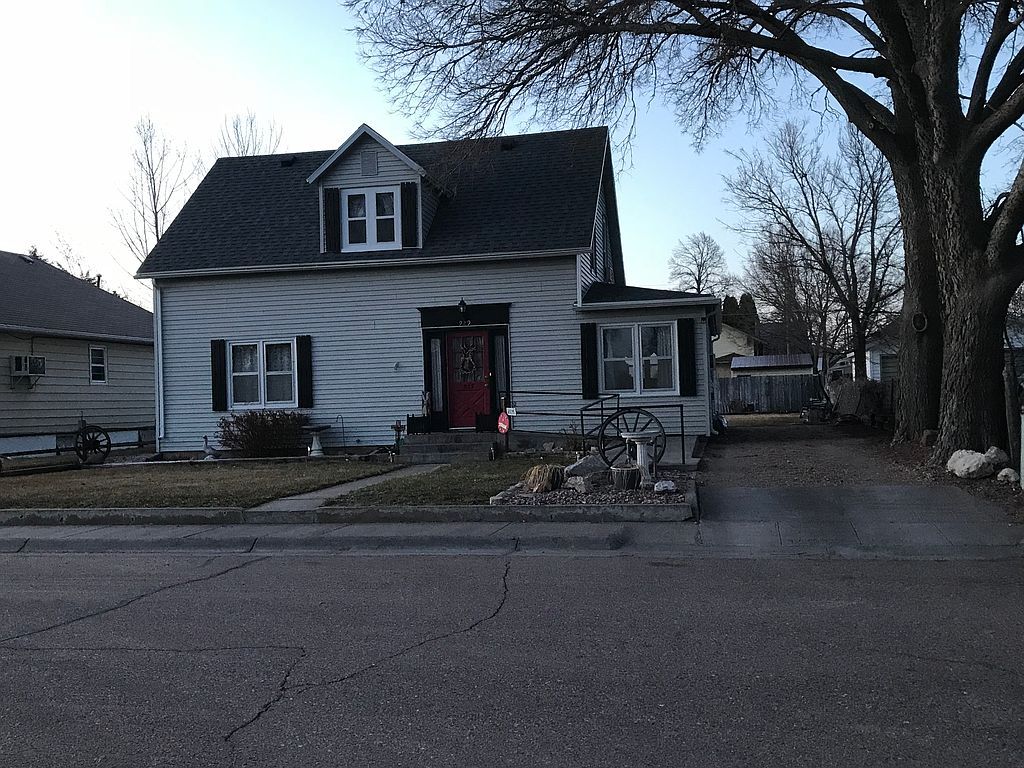 929 E 3rd St, Ogallala, NE 69153