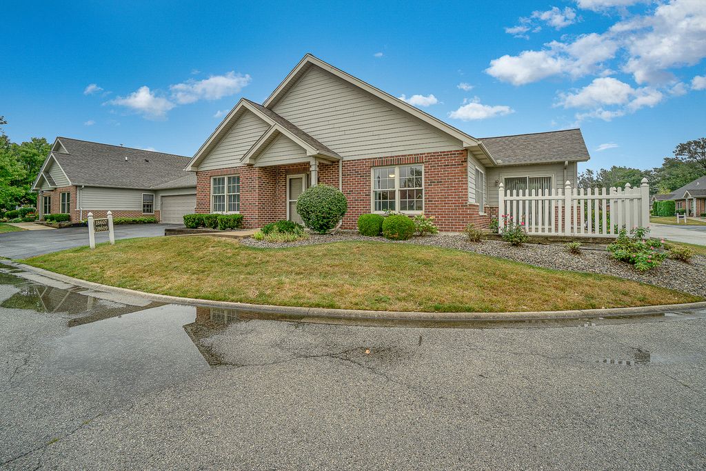 18609 Villa Ct 11, Lansing, IL 60438 2 Bed, 2 Bath Condo MLS