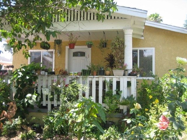 872 N Mayfield Ave, San Bernardino, CA 92401