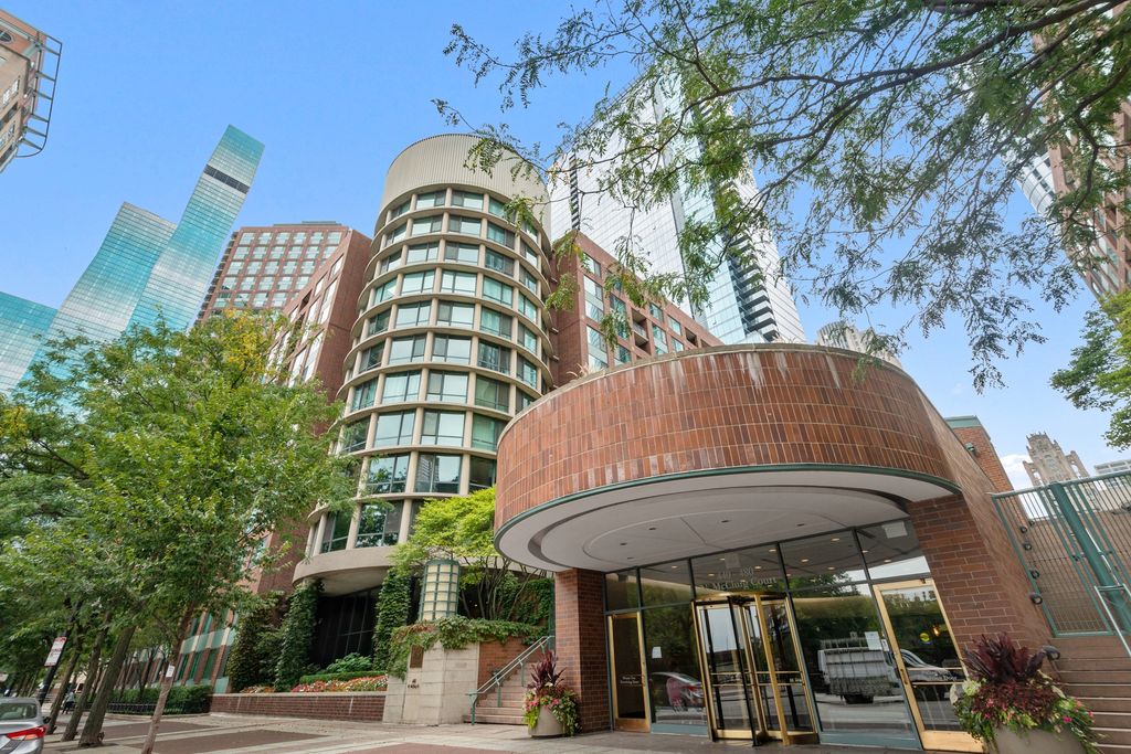 440 N McClurg Ct #908, Chicago, IL 60611