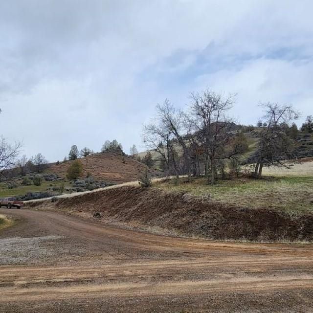 102 Lake Side Ln, Hornbrook, CA 96044 MLS 20230339 Trulia